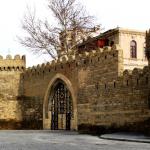 Бакинская крепостная стена, Старая крепость в Баку, Гоша Гуппи