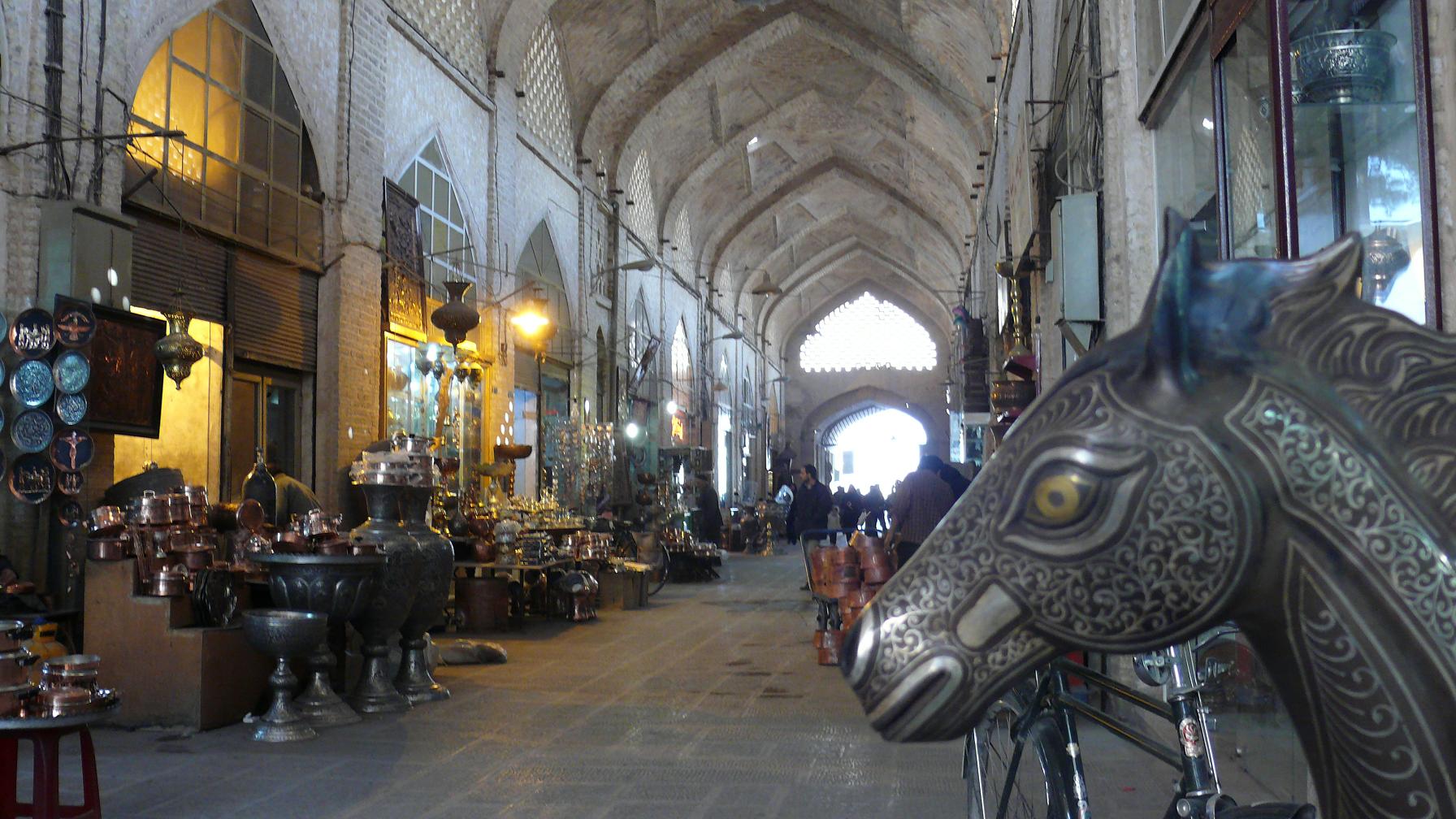isfahan-bazaar2